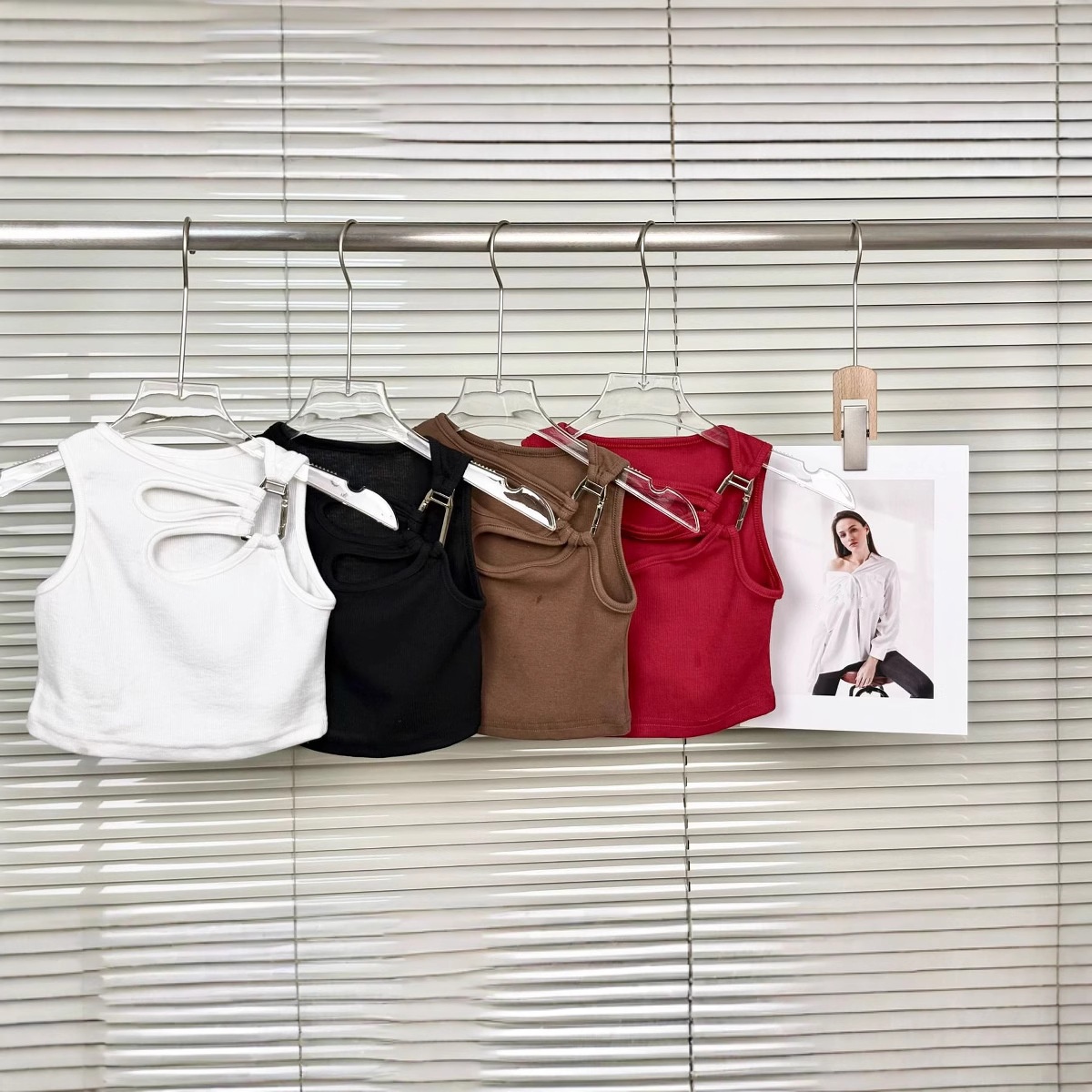 Tank Top Ribbed - เสื้อกล้ามเด็กผู้หญิงแบบครอป ไร้แขน ผ้าริบ สีพื้น ทรงเข้ารูป สไตล์ลำลอง