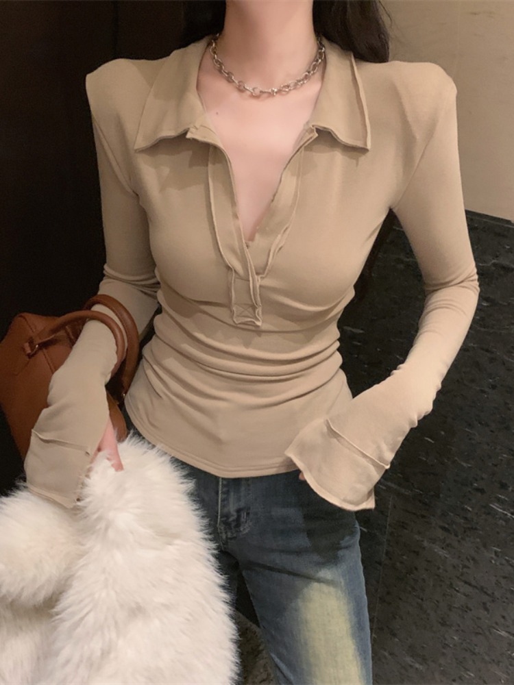 T Shirt Tight Fit - เสื้อยืดแขนยาวคอวีทรงเข้ารูปสำหรับผู้หญิง สไตล์ใหม่สำหรับฤดูใบไม้ร่วงและฤดูหนาว เสื้อซับในรัดรูปเก็บความร้อน เสื้อเบสิกสำหรับสาวๆ
